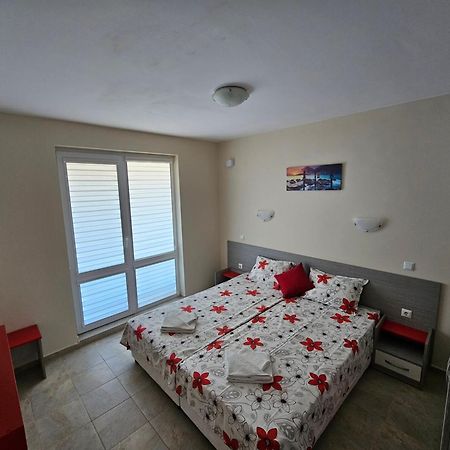 Апартаменти Кастро/Castro Apartments Tsarévo Extérieur photo