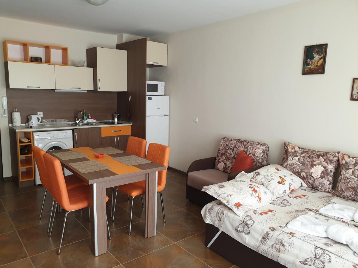 Апартаменти Кастро/Castro Apartments Tsarévo Extérieur photo