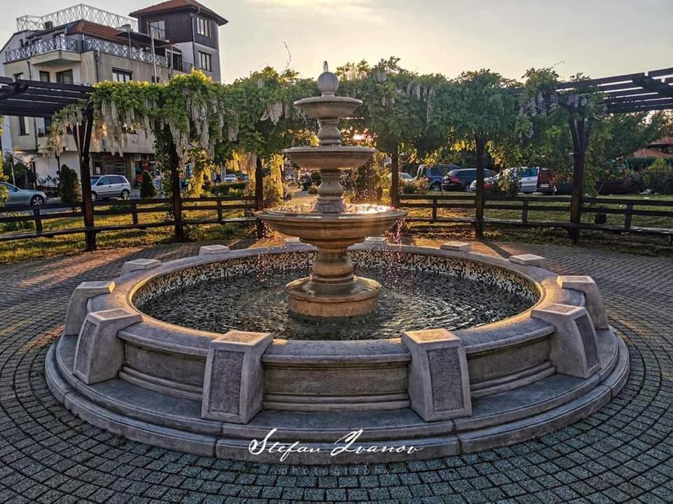 Апартаменти Кастро/Castro Apartments Tsarévo Extérieur photo