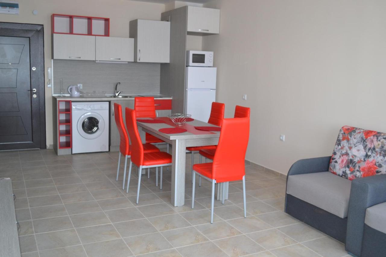 Апартаменти Кастро/Castro Apartments Tsarévo Extérieur photo
