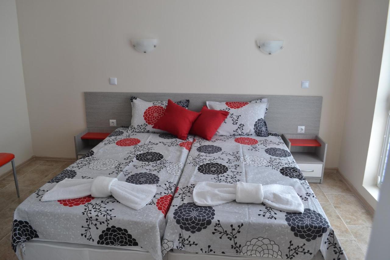 Апартаменти Кастро/Castro Apartments Tsarévo Extérieur photo