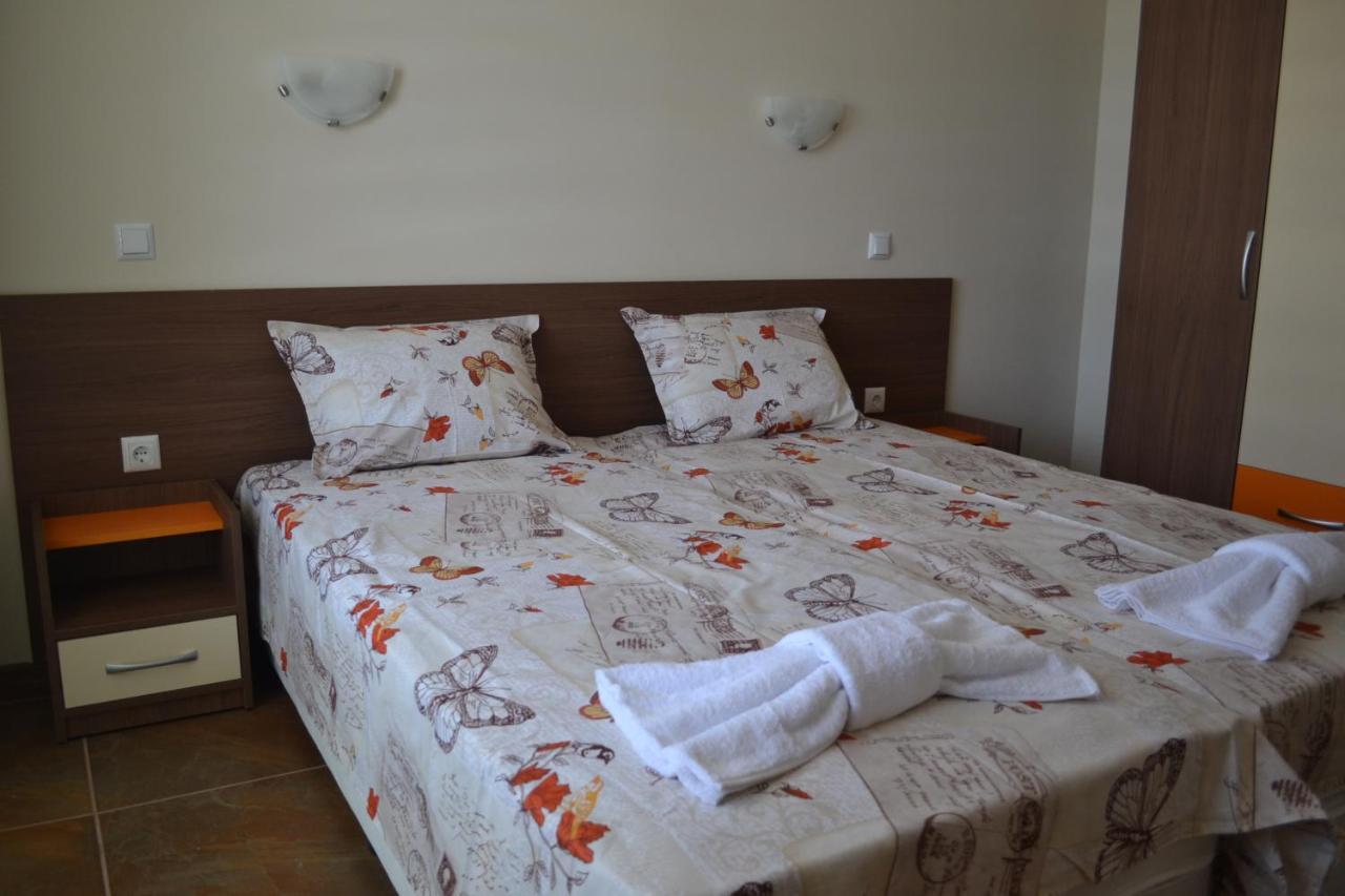 Апартаменти Кастро/Castro Apartments Tsarévo Extérieur photo