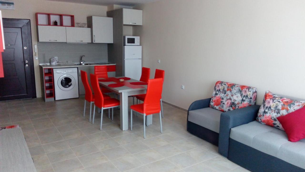 Апартаменти Кастро/Castro Apartments Tsarévo Extérieur photo