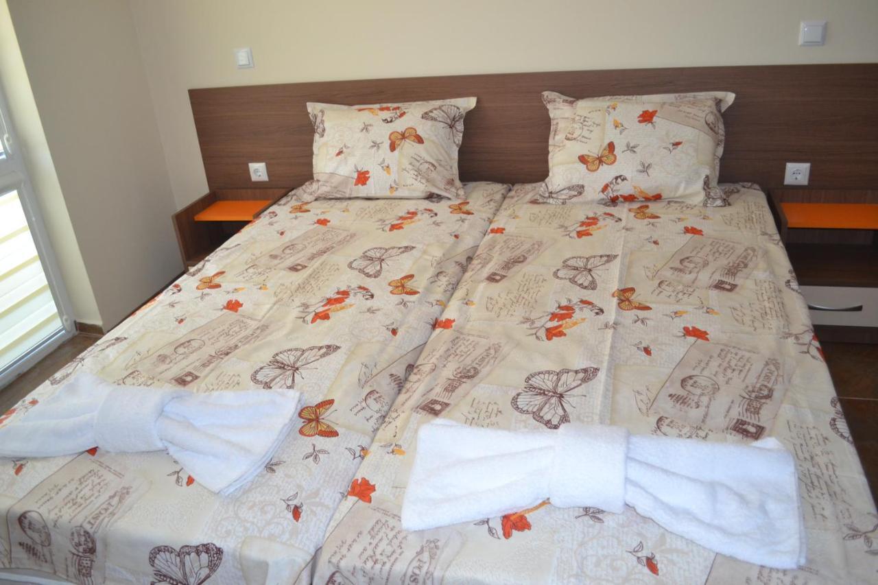 Апартаменти Кастро/Castro Apartments Tsarévo Extérieur photo